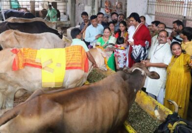 बल्केश्वर पार्क में छाया भगवान कृष्ण के प्राकट्योत्सव का उल्लास