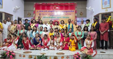 नृत्य न केवल हमें आध्यात्मिकता से जोड़ता है, बल्कि यह शारीरिक और मानसिक रूप से भी मनुष्य को स्वस्थ और चुस्त बनाए रखता है